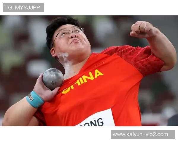 坐冷板凳一年的足球球星如何从困境中逆袭重回巅峰 坐冷板凳一年的足球球星如何从困境中逆袭重回巅峰