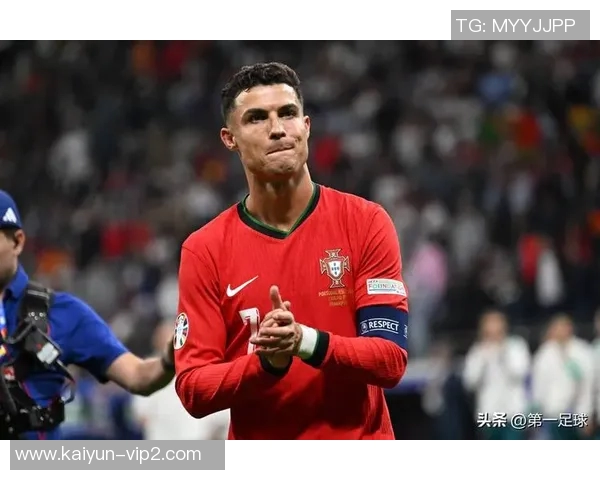 百年足球史上十大传奇球星排名回顾与分析 百年足球史上十大传奇球星排名回顾与分析